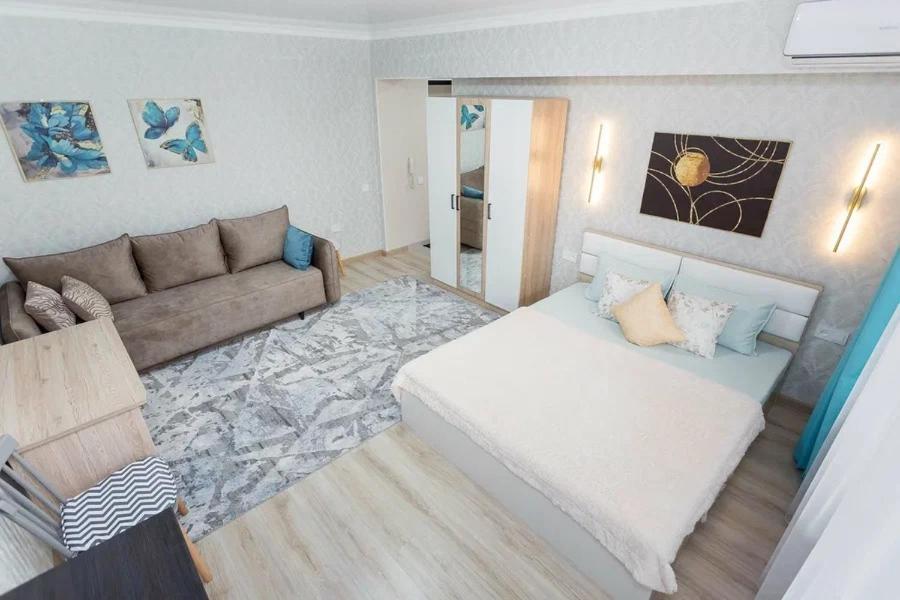 Шикарная Квартира В Золотом Квадрате Almaty Ngoại thất bức ảnh